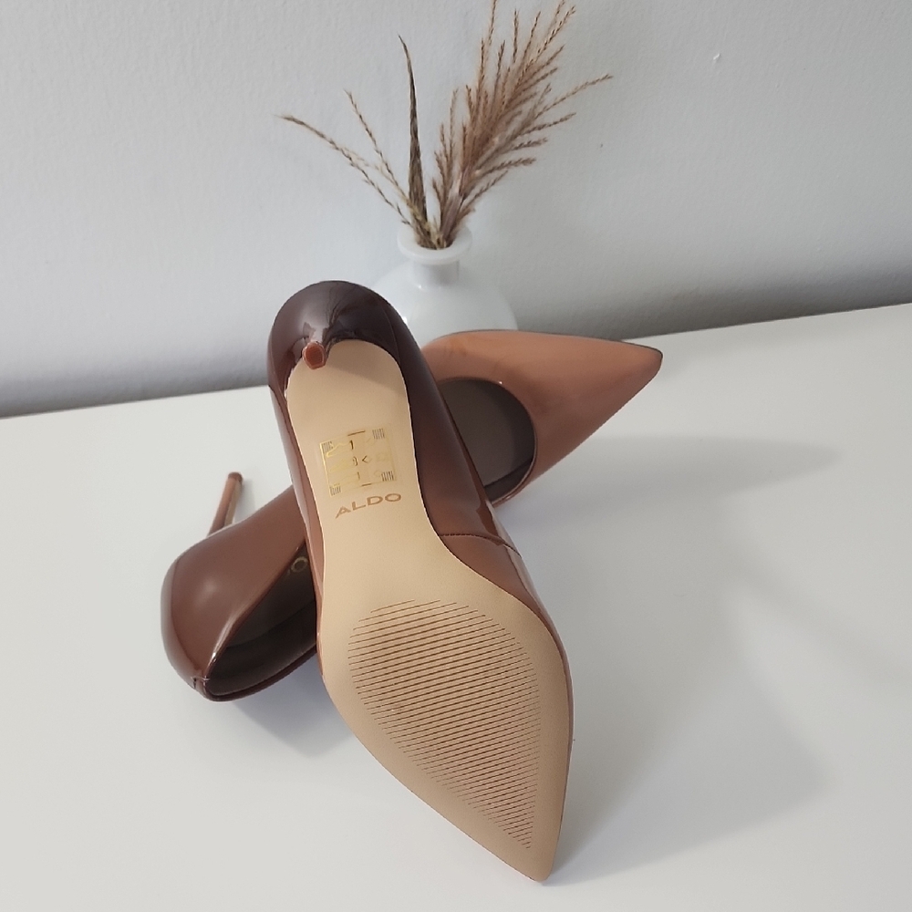 ALDO Two-Tone Brown and Nude Patent Pointed-Toe Stiletto Heels - Picture 7 of 8